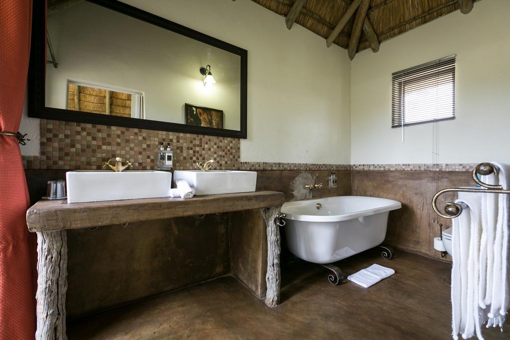 Umkumbe Safari Lodge Mbombela Exterior foto